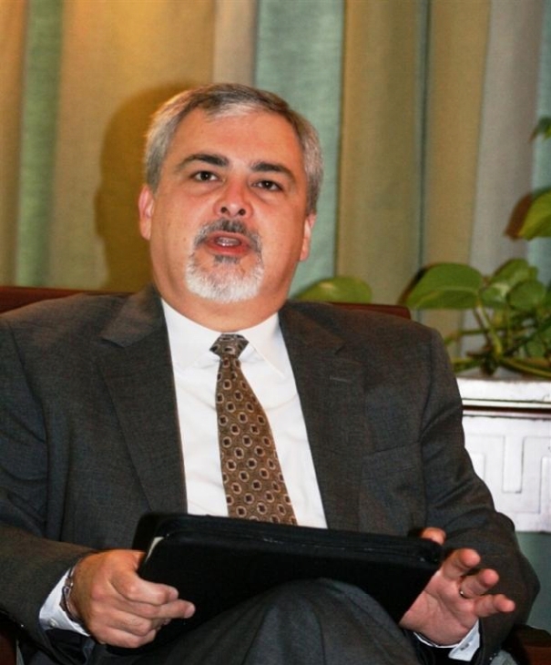 SEM. Phillip Carter III, ambassadeur des USA : “Avant toute négociation, Gbagbo doit reconnaître Alassane Ouattara comme le  président élu”